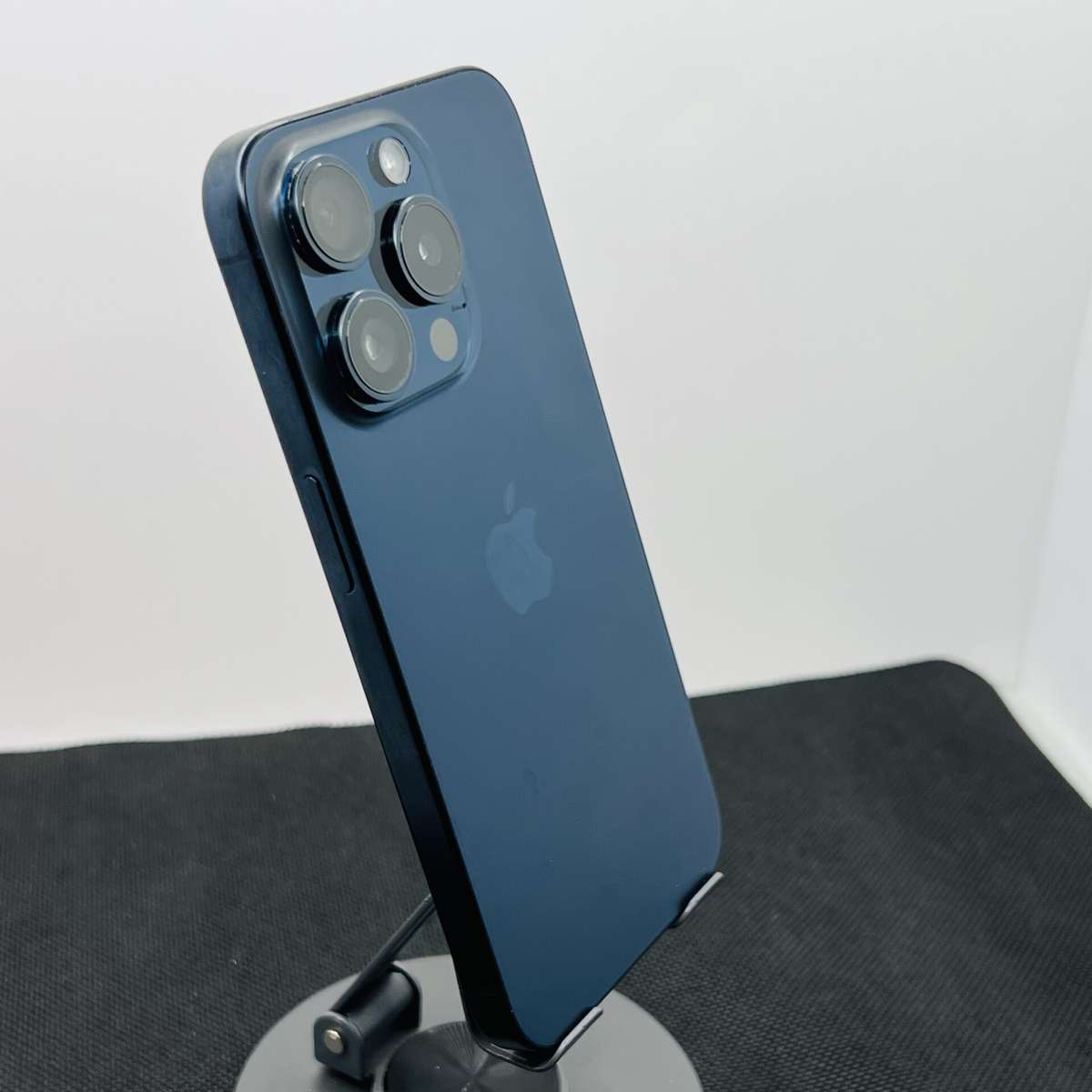 Apple iPhone 15 Pro 256GB Blue Titanium (Condition: Good)