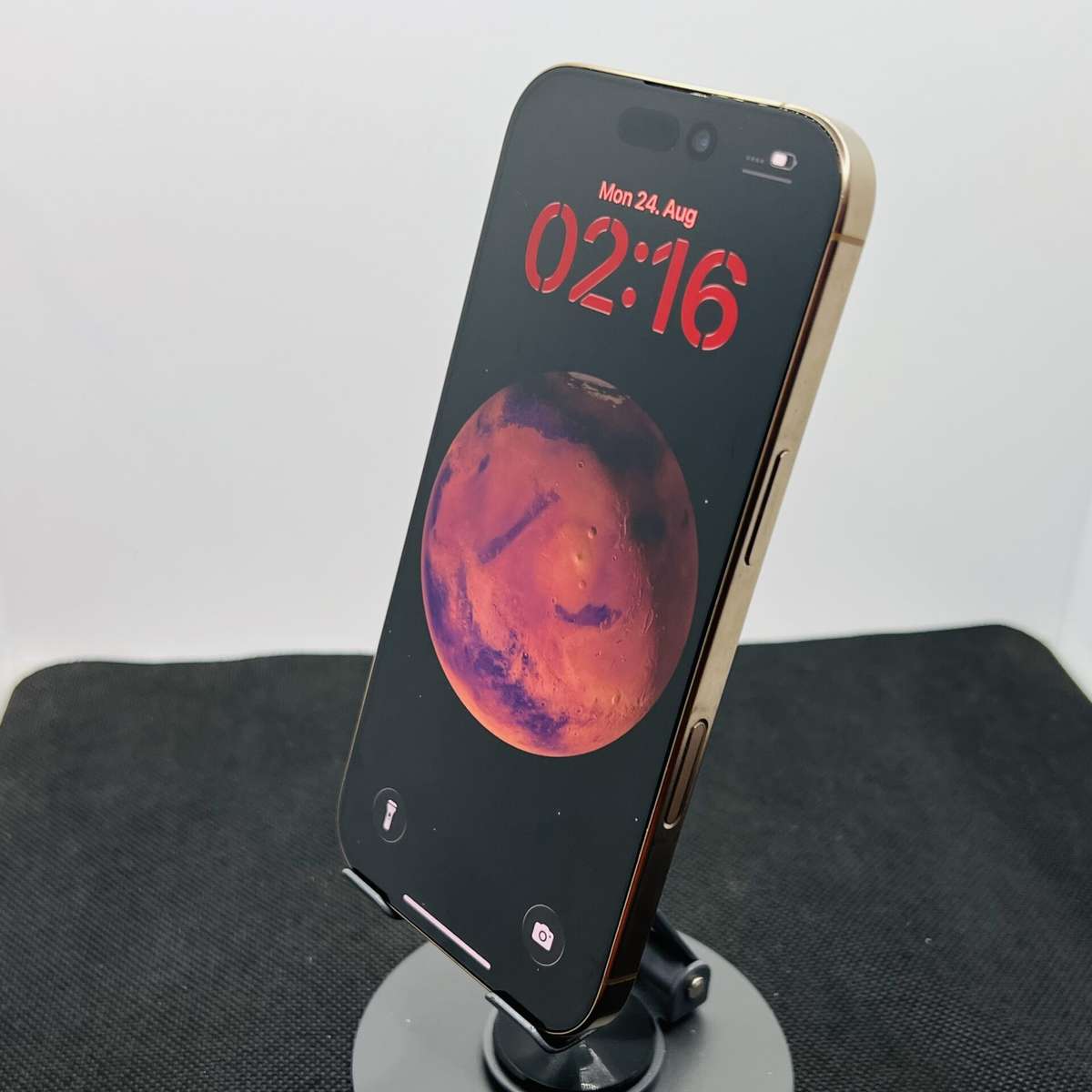 Apple iPhone 16 Pro 256GB Desert Titanium (Condition: Good)