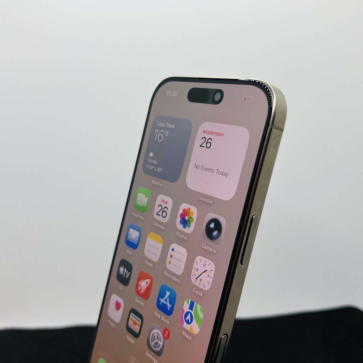 Apple iPhone 16 Pro 256GB Natural Titanium (Condition: Good)
