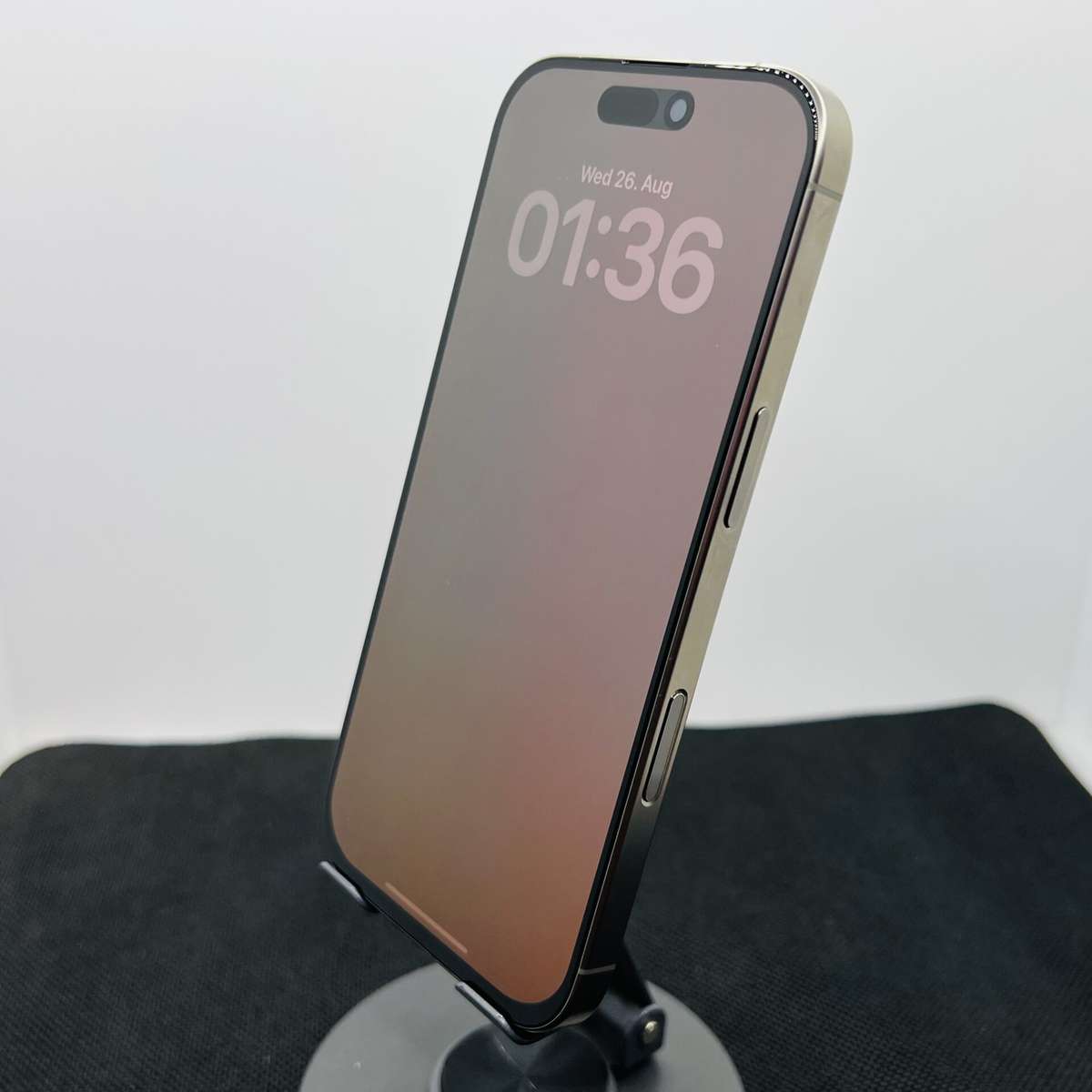 Apple iPhone 16 Pro 256GB Natural Titanium (Condition: Good)