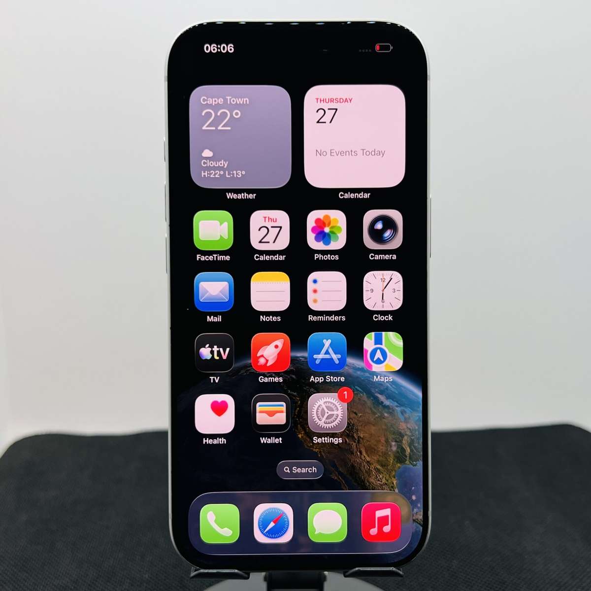 Apple iPhone 17 Pro 256GB Silver (Condition: Excellent)