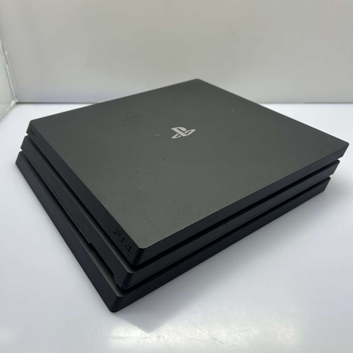 Sony PlayStation 4 Pro 1TB Black - Disc Drive Not Reading (Condition: Good)