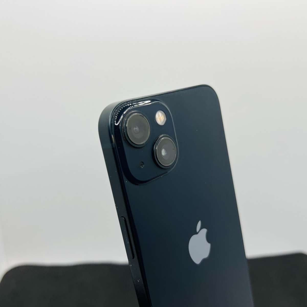 Apple iPhone 13 256GB Midnight (Condition: Good)