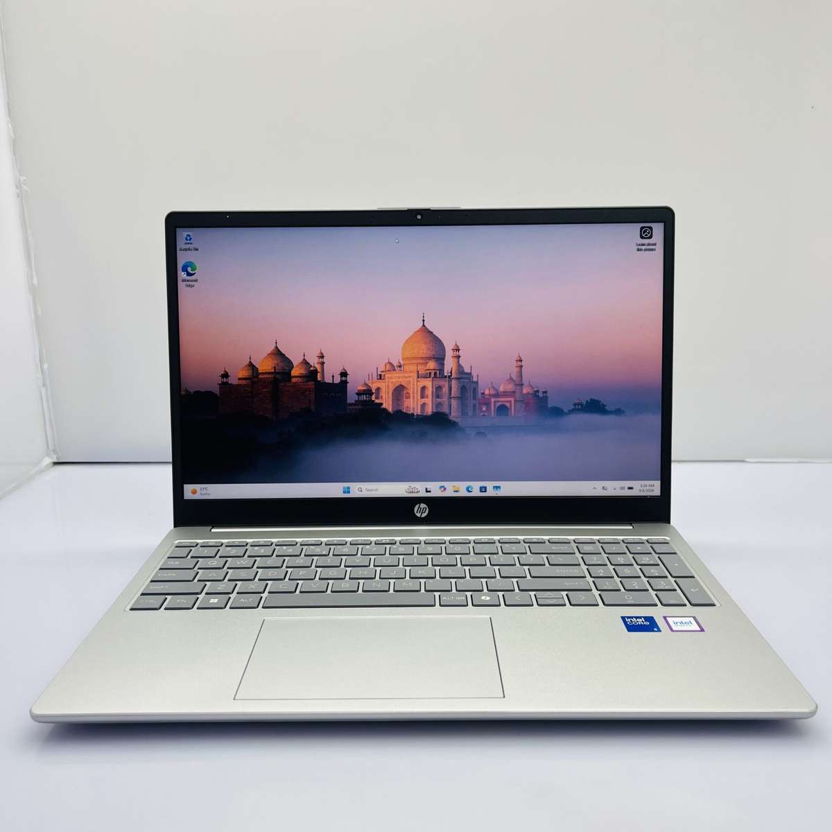 HP 15-fd0148ni "Core 5 120U" 1.40GHz 24GB RAM 512GB SSD Natural Silver (Condition: Good)