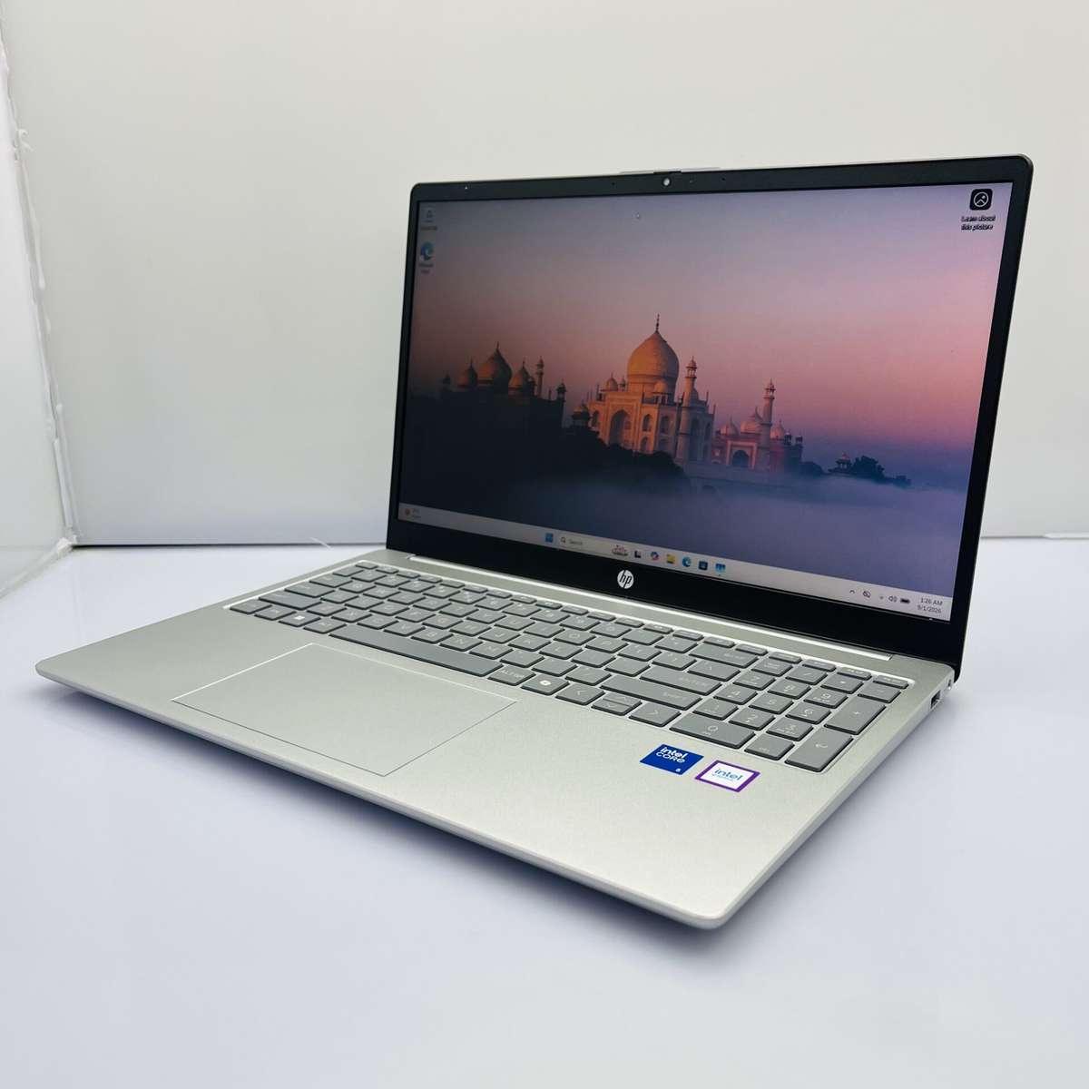 HP 15-fd0148ni "Core 5 120U" 1.40GHz 24GB RAM 512GB SSD Natural Silver (Condition: Good)