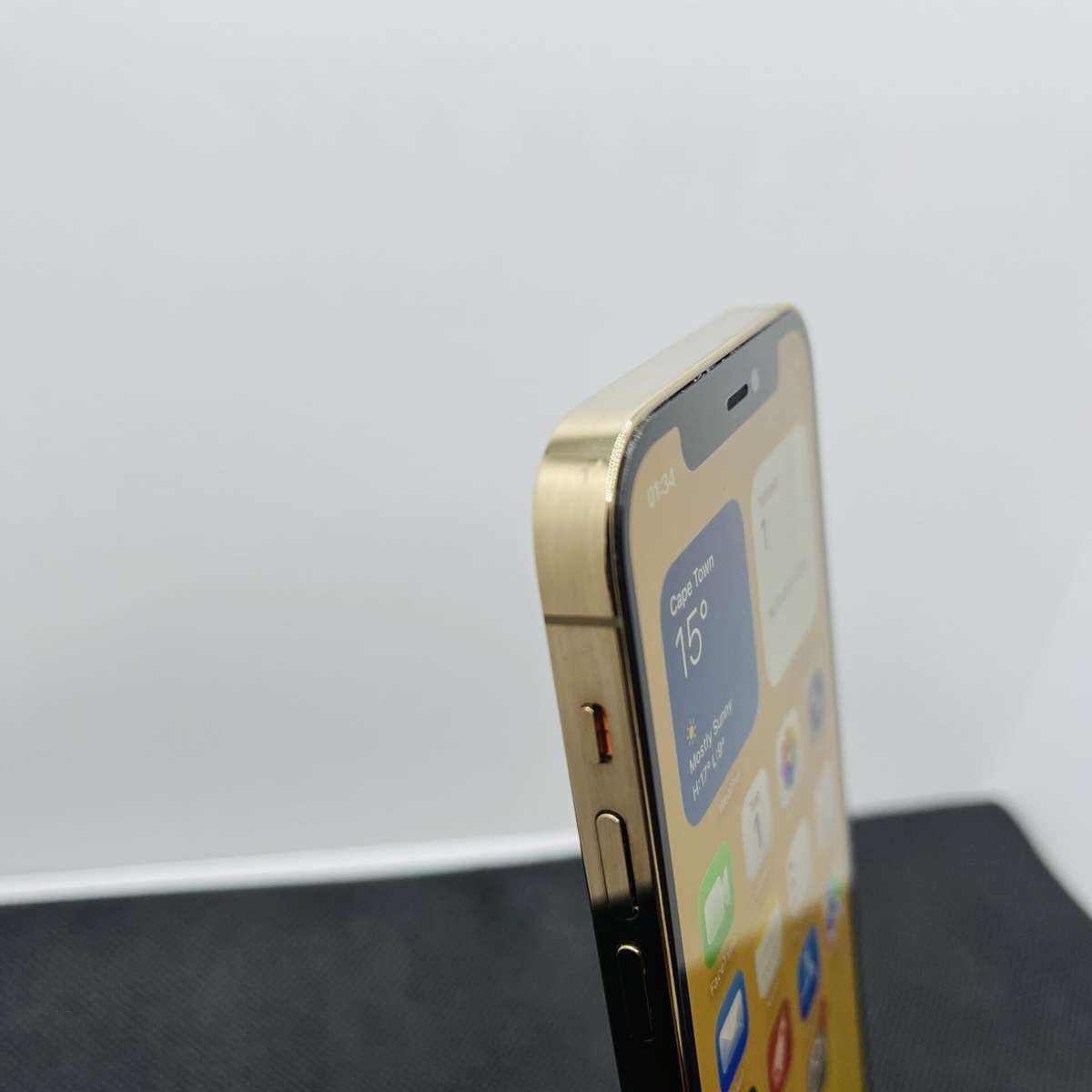 Apple iPhone 12 Pro 256GB Gold (Condition: Good)