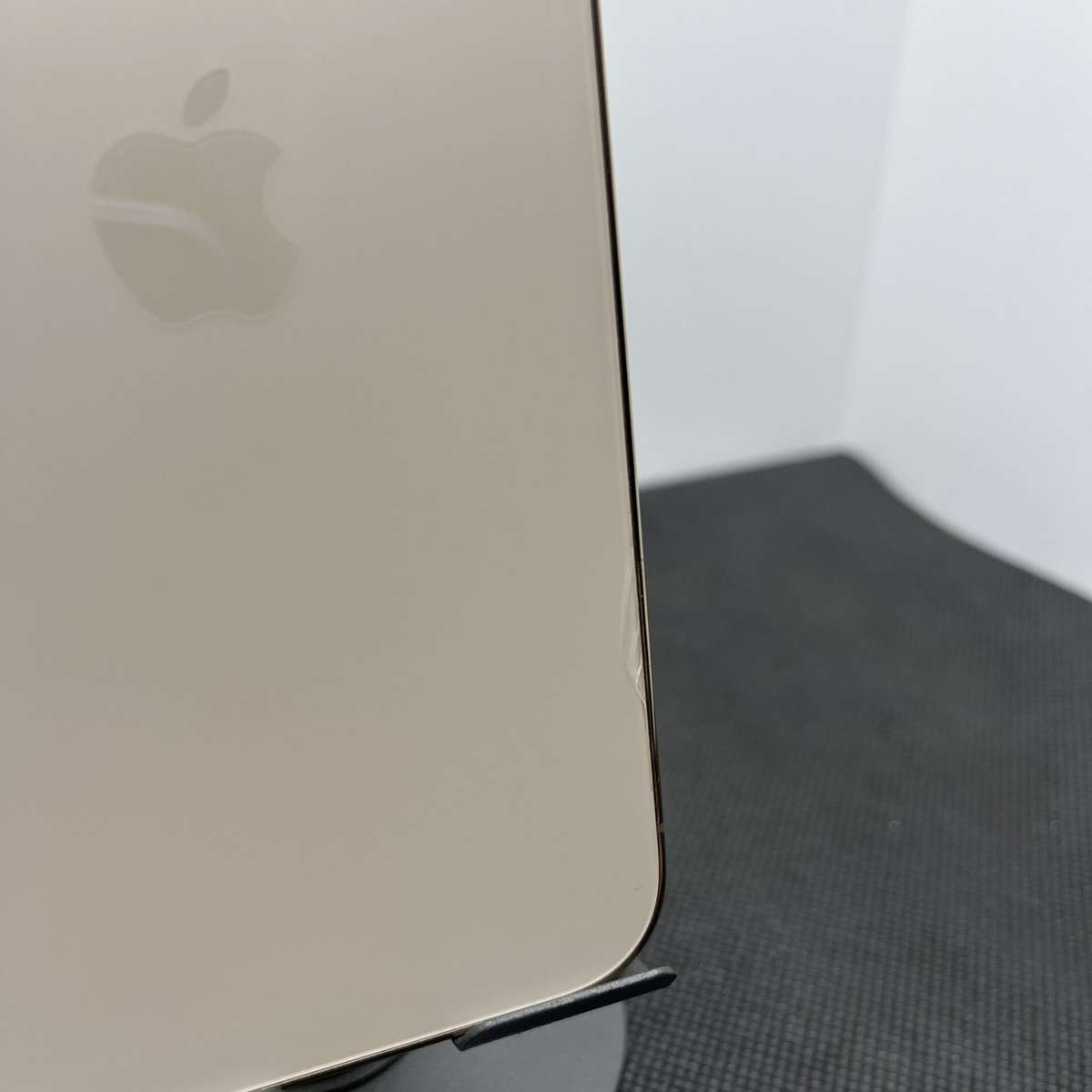 Apple iPhone 12 Pro 256GB Gold (Condition: Good)