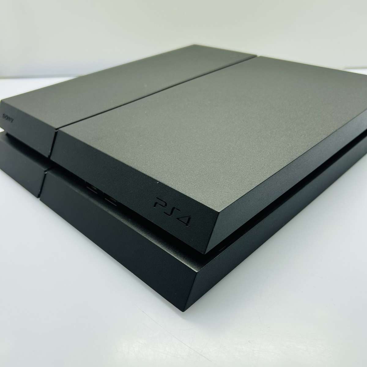 Sony PlayStation 4 Original 1TB Black + Power Cable + HDMI Cable + 1x Controller - Slow Disc Driv...