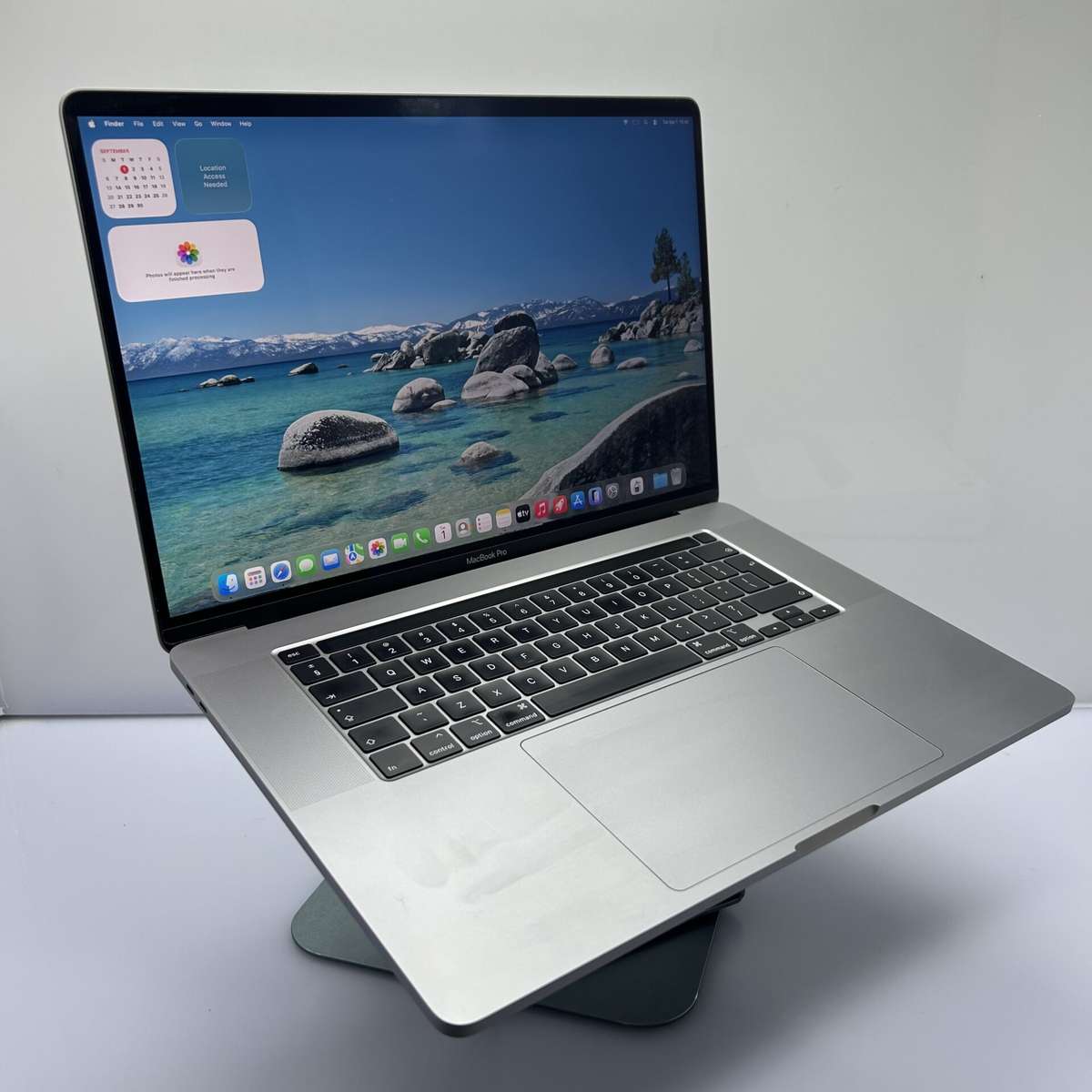 Apple MacBook Pro 16-inch "Core i9" (Touchbar/2019) 2.3GHz 16GB RAM 1TB SSD Space Grey (Condition...
