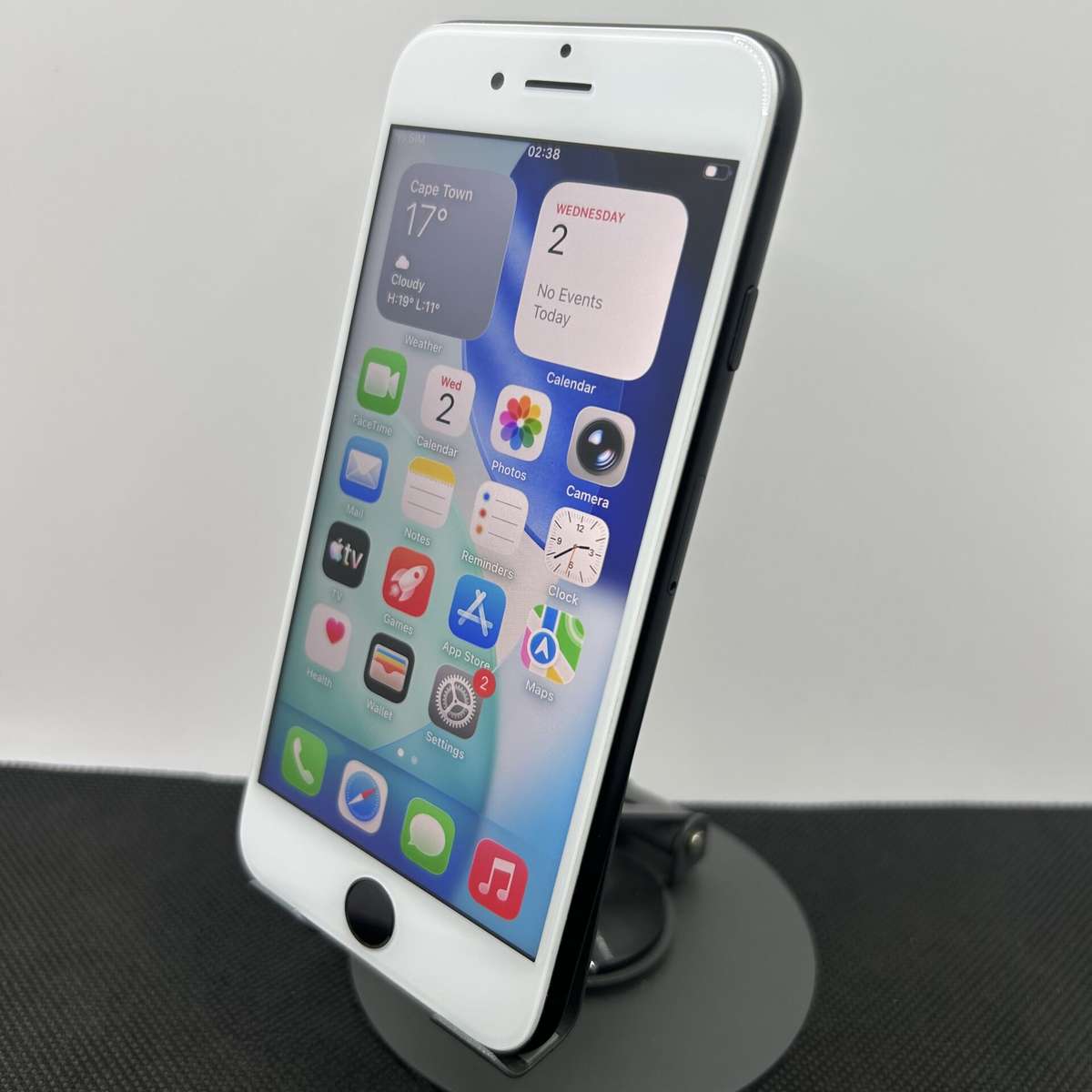 Apple iPhone SE (2020) 128GB Black/White (Condition: Good)
