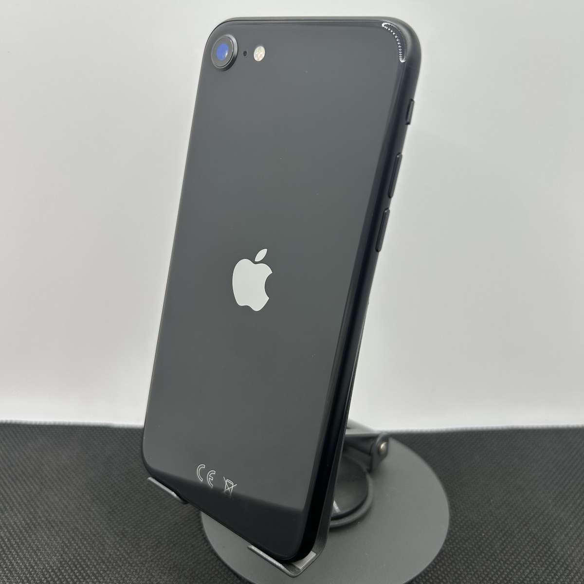 Apple iPhone SE (2020) 128GB Black/White (Condition: Good)