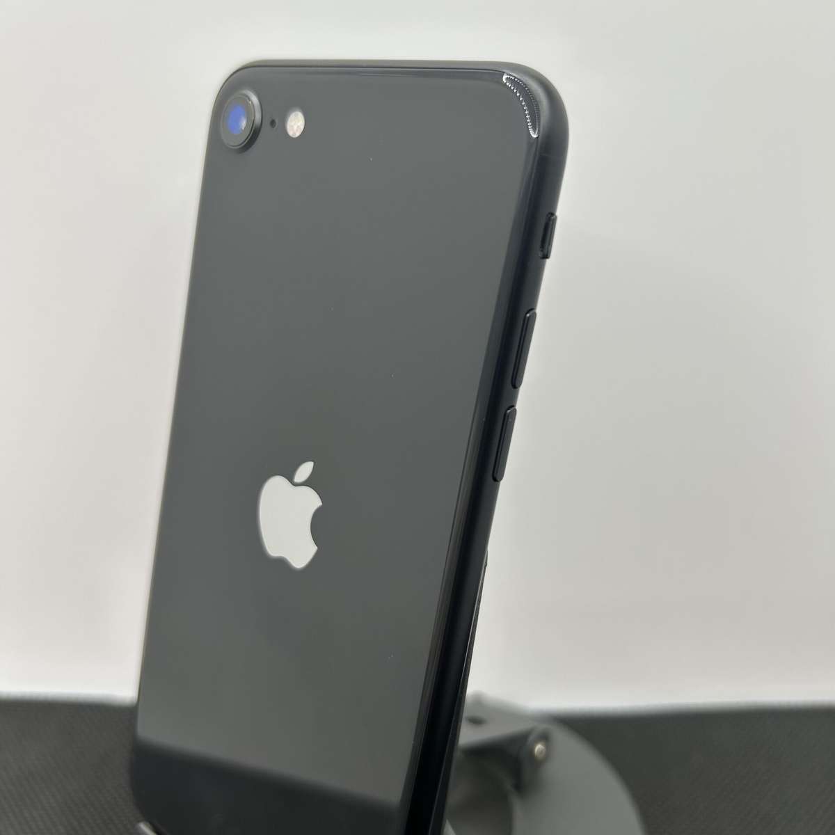 Apple iPhone SE (2020) 128GB Black/White (Condition: Good)