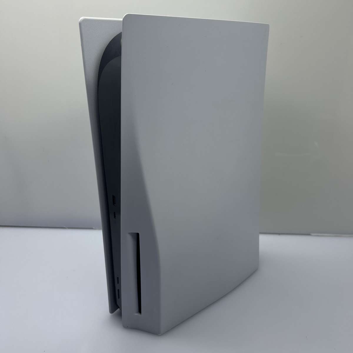 Sony PlayStation 5 Disc Edition 825GB White + 2 Games And Mic + HDMI + Power Cable (Condition: Good)
