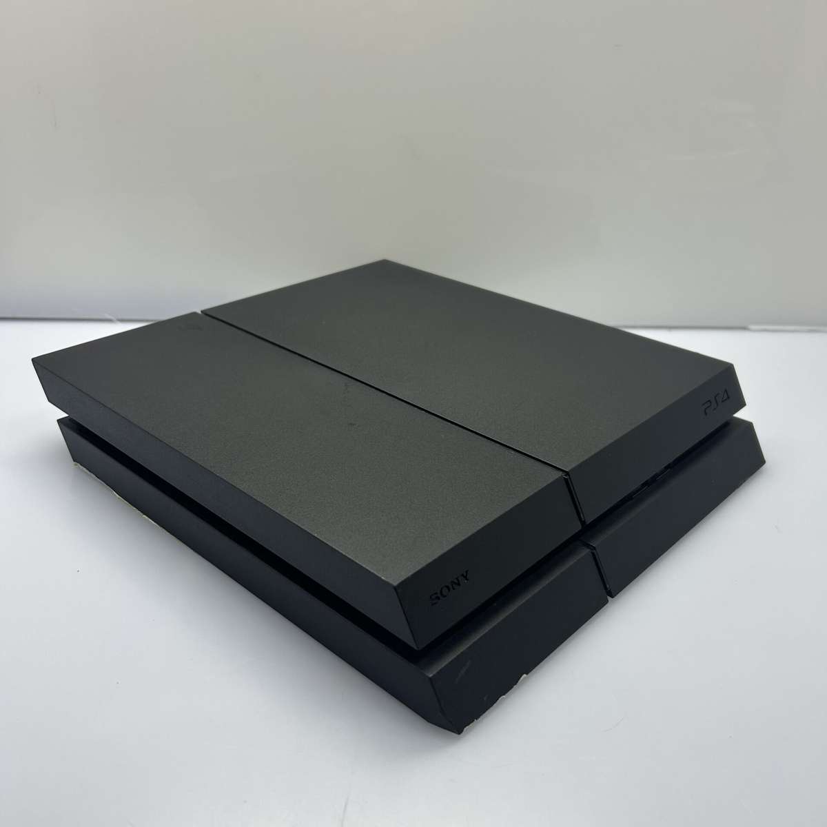Sony PlayStation 4 500GB Black + Controller + 2 Games + HDMI + Power Cable (Condition: Good)