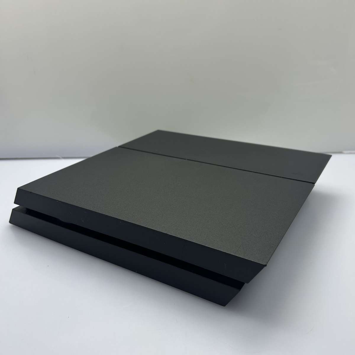 Sony PlayStation 4 500GB Black + Controller + 2 Games + HDMI + Power Cable (Condition: Good)