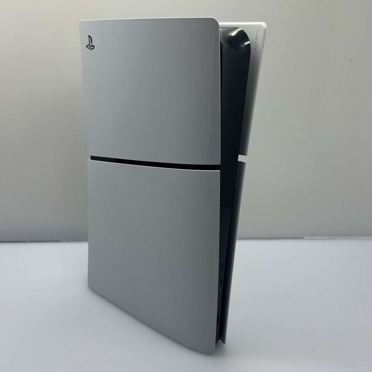 Sony PlayStation 5 Slim Digital Edition 1TB White + 1 HDMI + 1 Power Cable (Condition: Good)