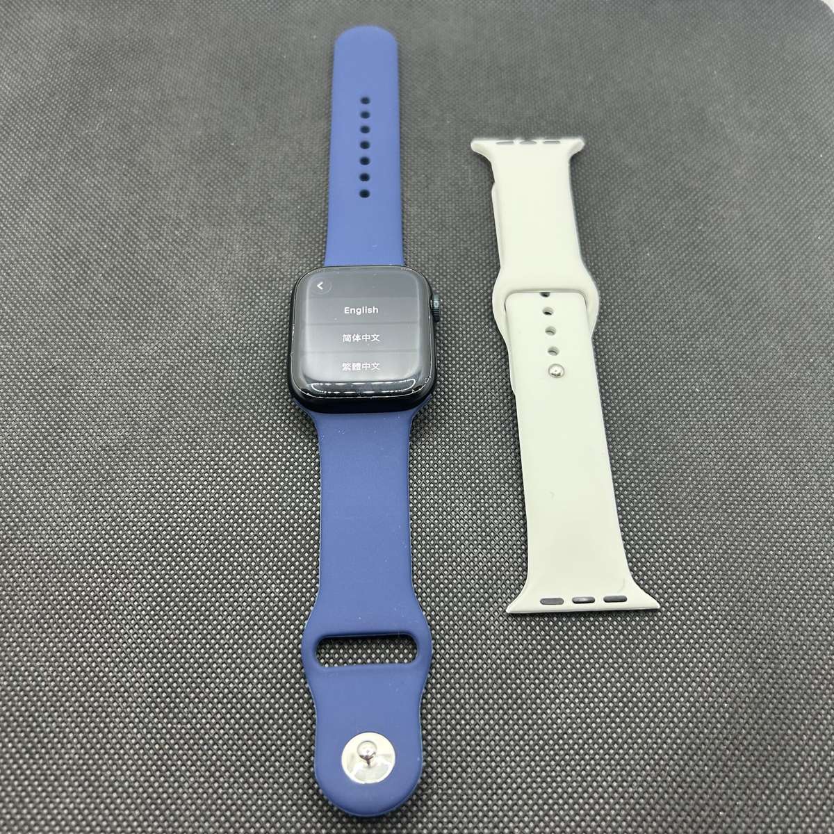 Apple Watch Series 8 45mm Midnight - Spot on Display (Condition: Good)