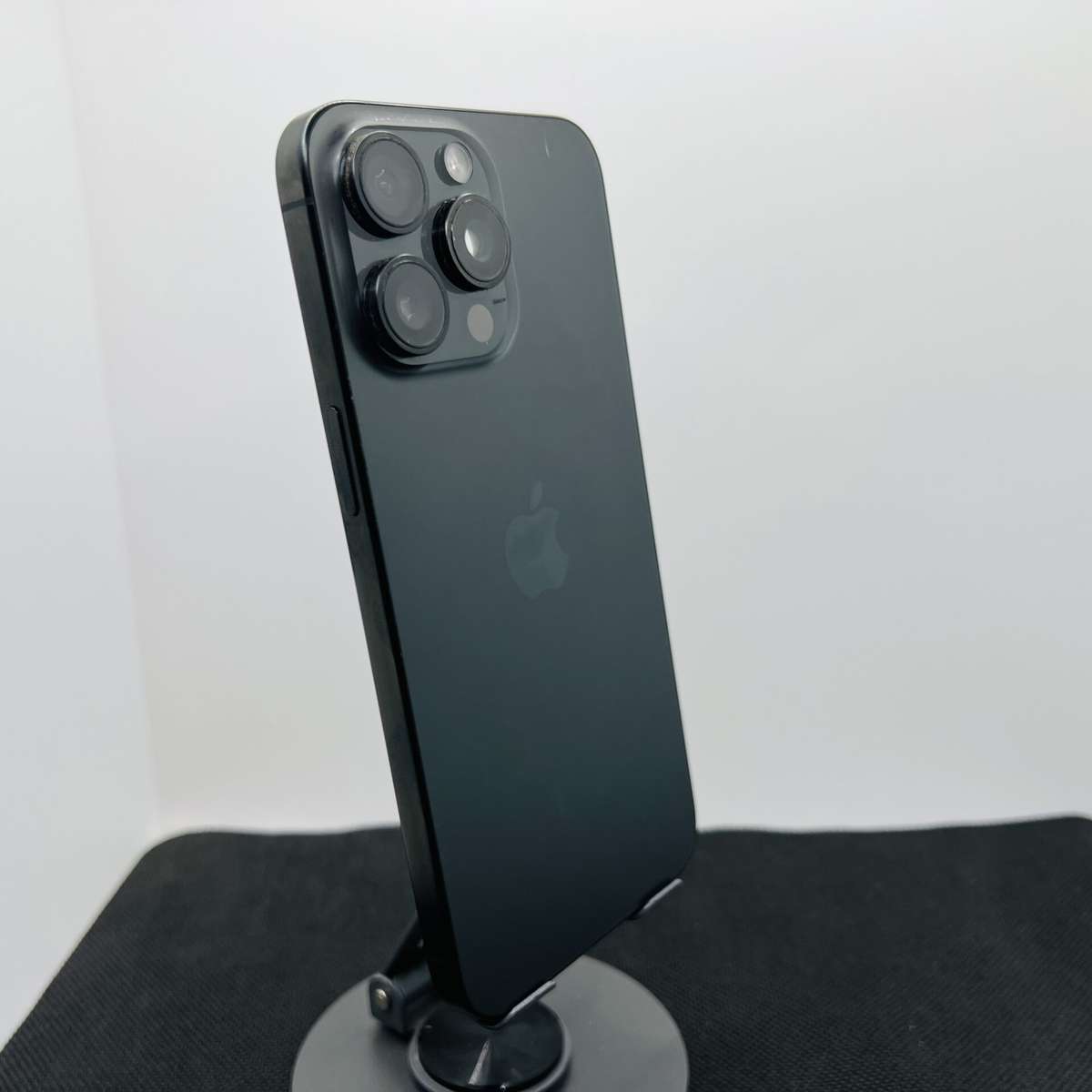 Apple iPhone 15 Pro Max 256GB Black Titanium (Condition: Good)