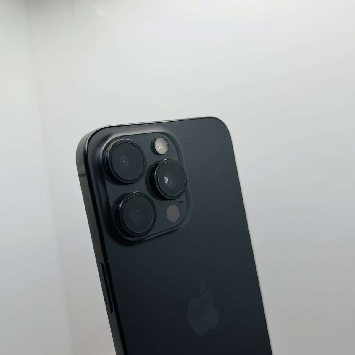 Apple iPhone 15 Pro Max 256GB Black Titanium (Condition: Good)