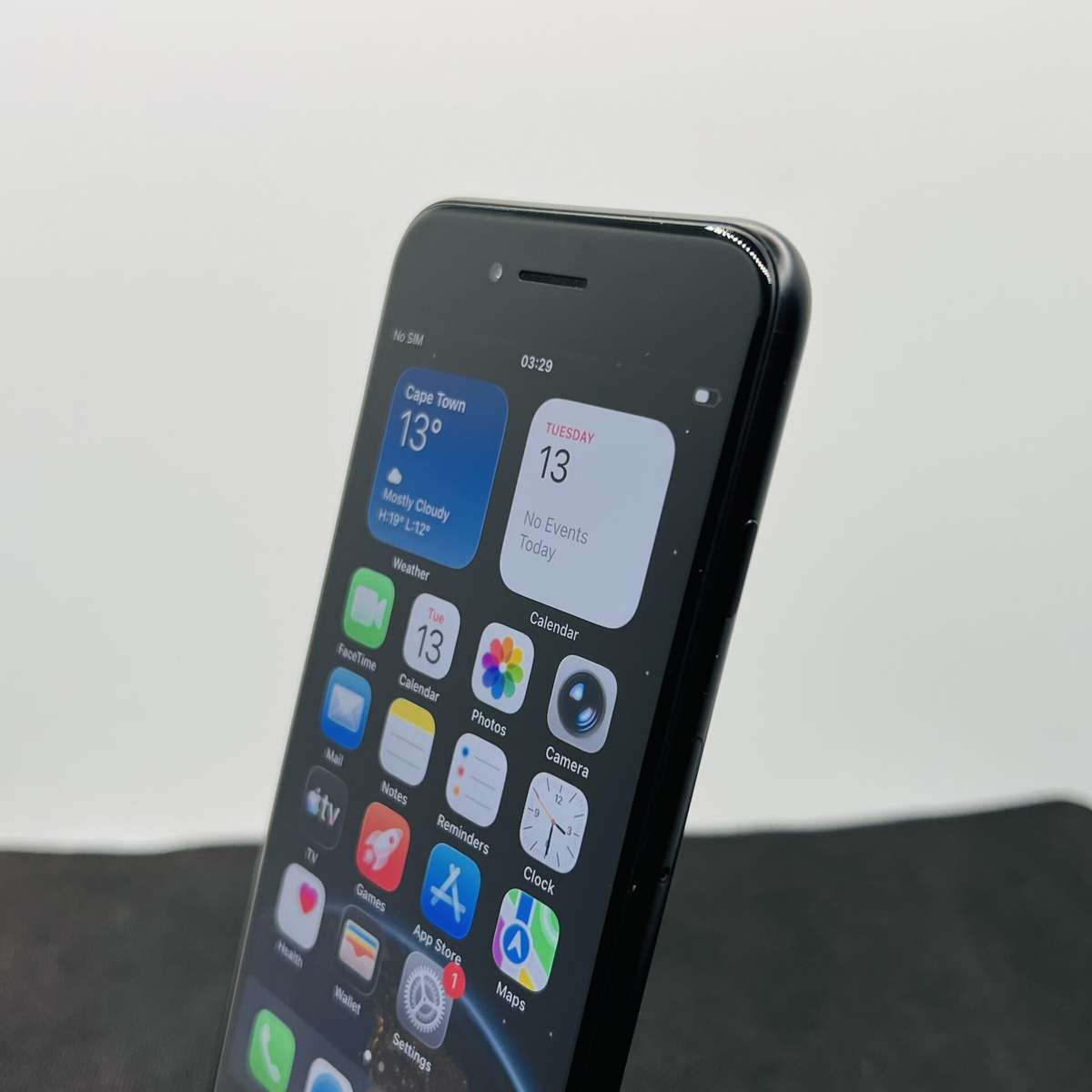 Apple iPhone SE (2020) 64GB Black (Condition: Good)