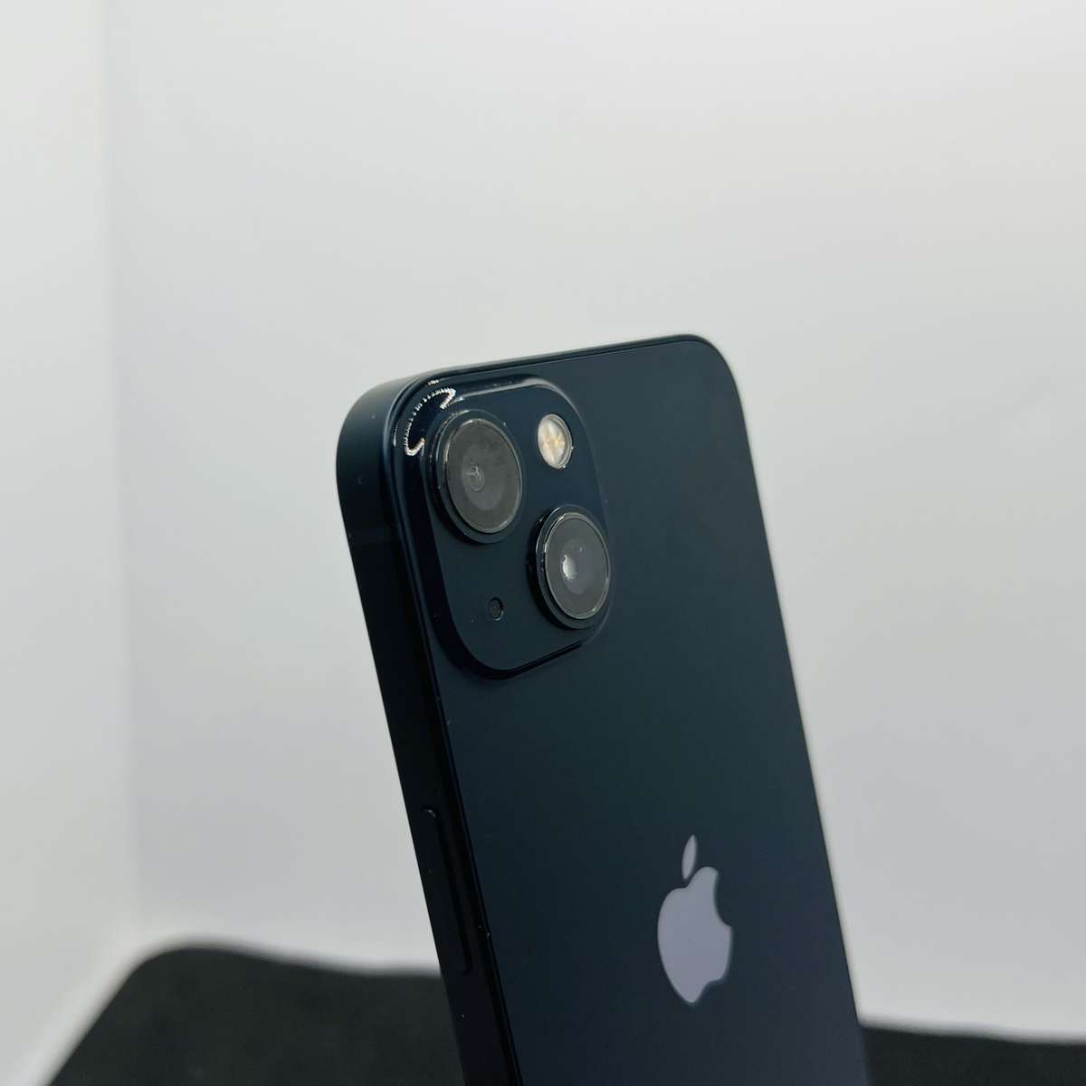 Apple iPhone 13 128GB Midnight (Condition: Good)
