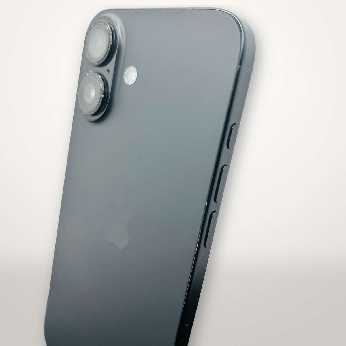 Apple iPhone 16 128GB Black (Condition: Good)
