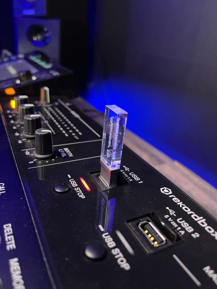 Pioneer 32GB USB Drive (USB 3.0) (V2)