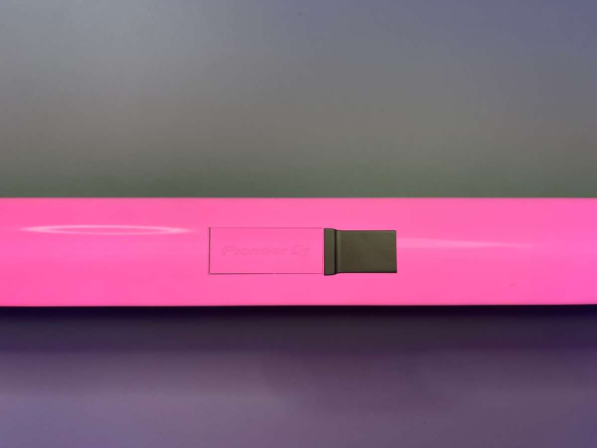 Pioneer 32GB USB Drive (USB 3.0) (V2)