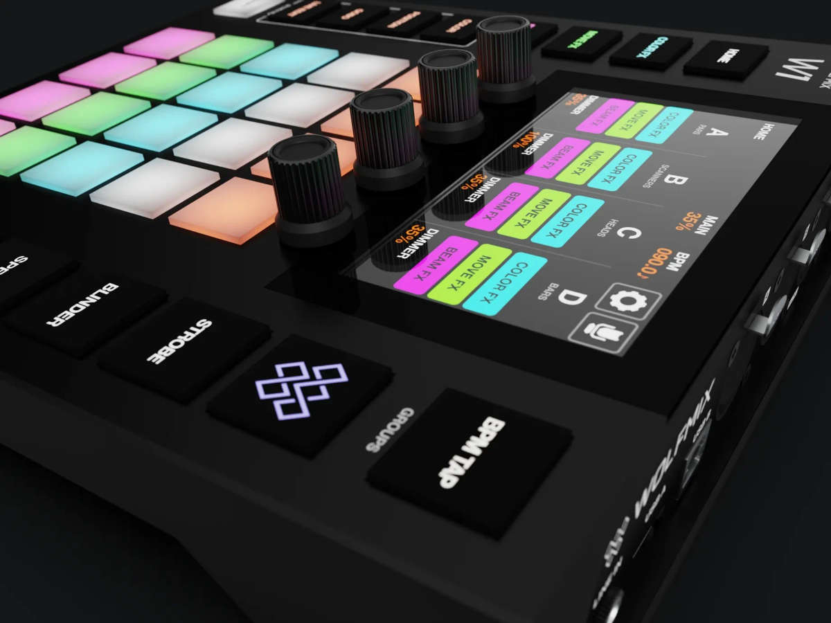WOLFMIX W1 MK2 LIGHTING CONTROLLER
