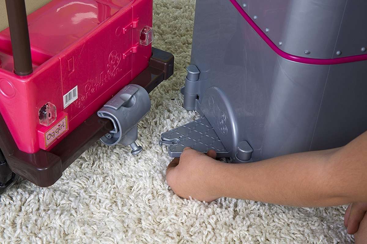 Our Generation - Classic Outfit - Rainbow Academy