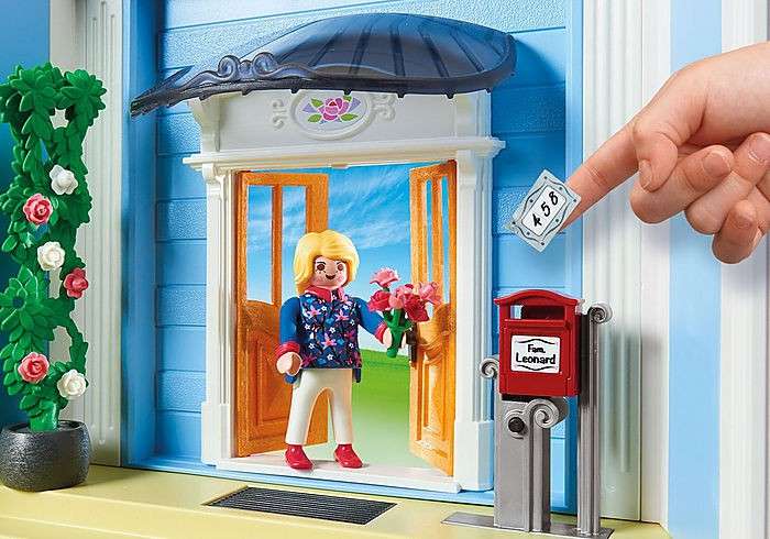 Playmobil City Life - Furnished School Building