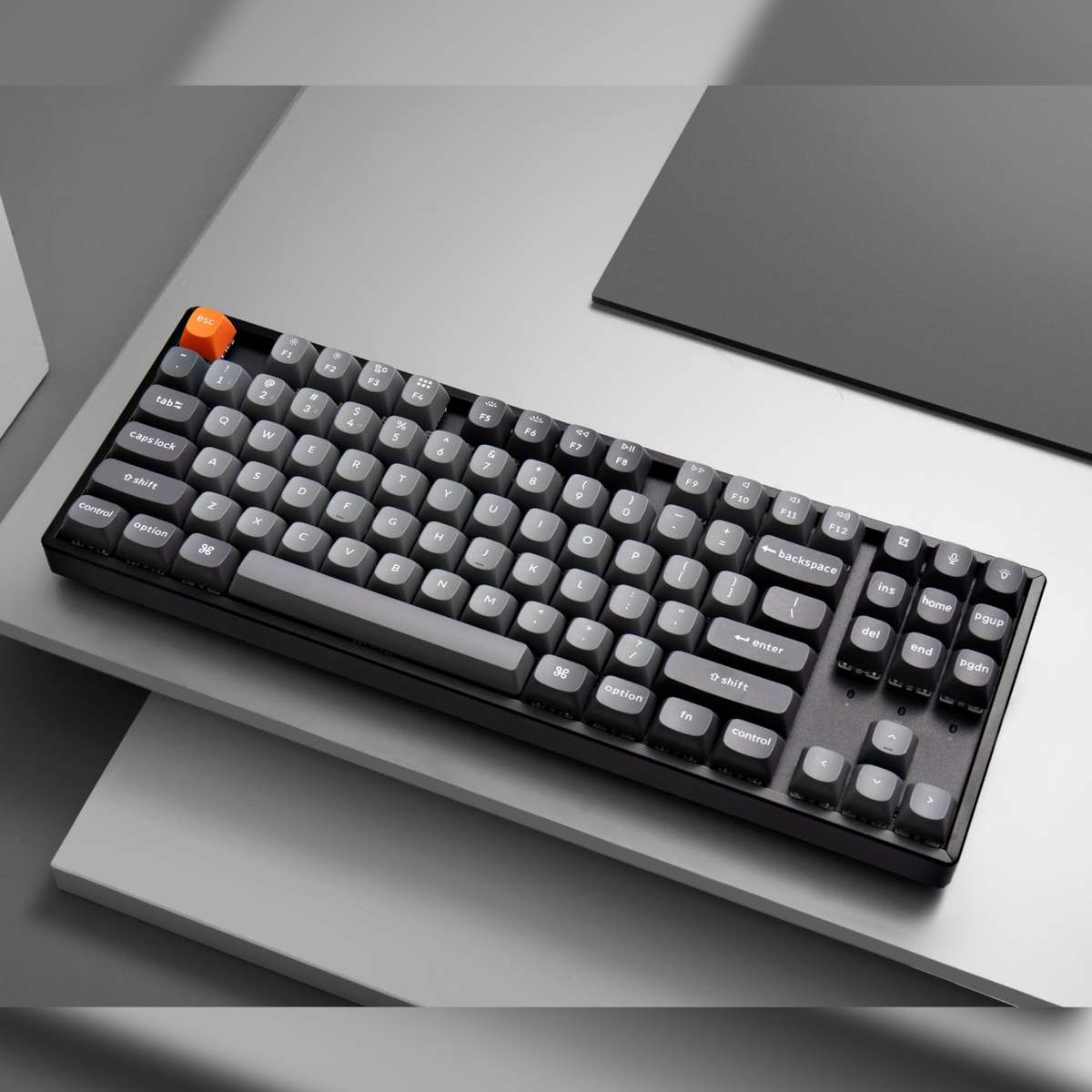 Keychron K8 Max QMK Wireless Custom Mechanical Keyboard | BANANA Switches