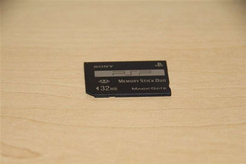 32MB Pro Duo psp memory card