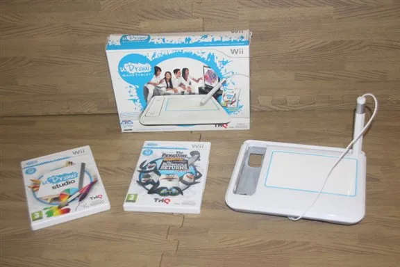 Wii U Draw tablet including x2 games, complete in original box