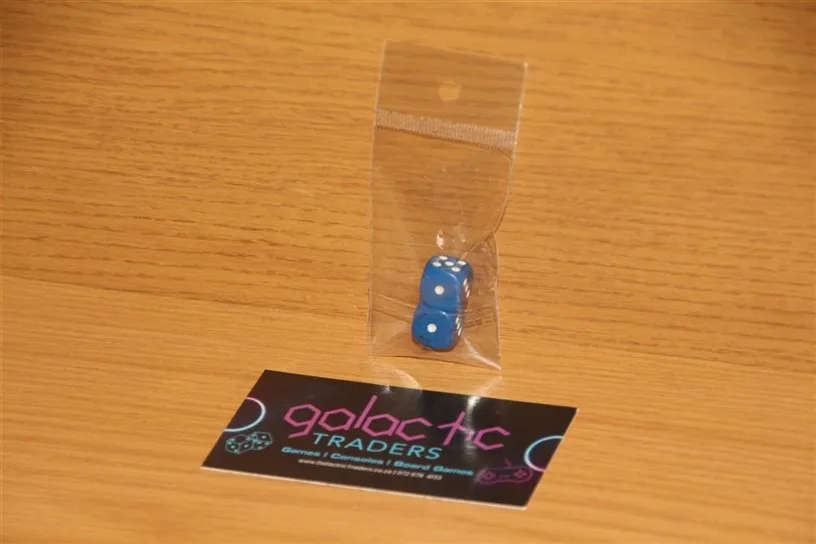 Set of 2 Dice (Blue and White)