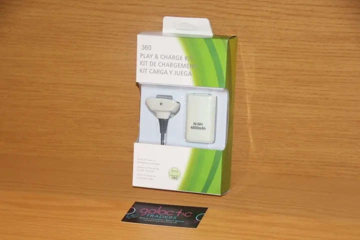 Xbox 360 Play and Charge kit - white