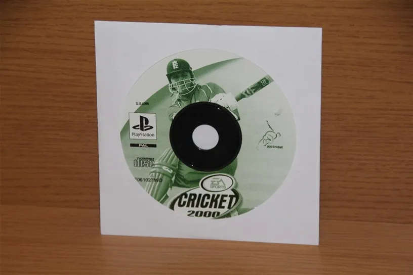 PS1 Cricket 2000 (no case)