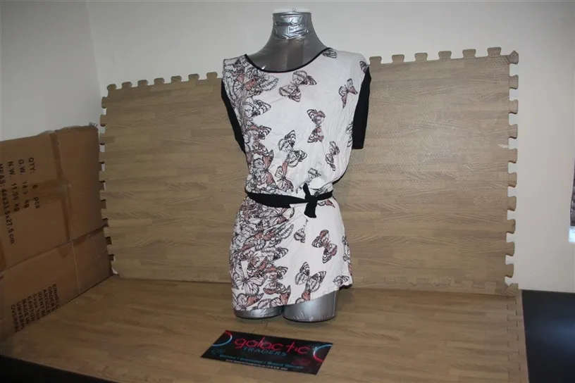 Viscose butterfly print shirt, Size Small