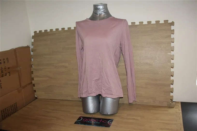 Cotton Dark pink longsleeved Tee, Size Medium