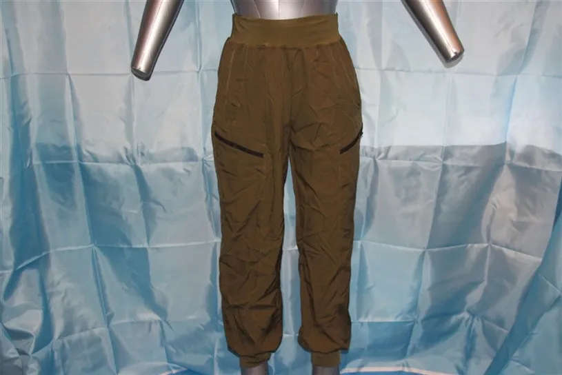 Shein Cargo Style Pants 90% Polyester Size Medium (M)