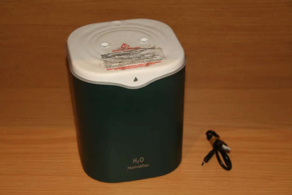 H2O 2-Liter Dual-Spray Desktop Humidifier