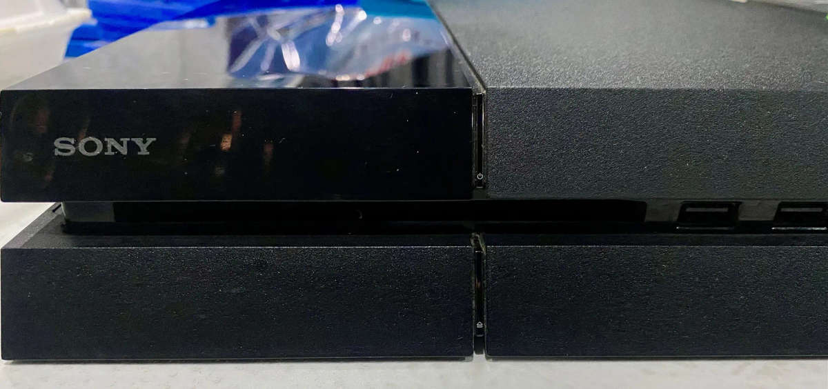 Playstation 4 (ps4) Console CUH-1004A 500GB - PS4