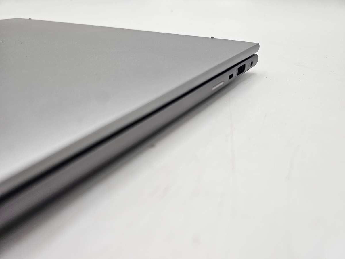 Hp Firefly Zbook 16 i7 13th gen