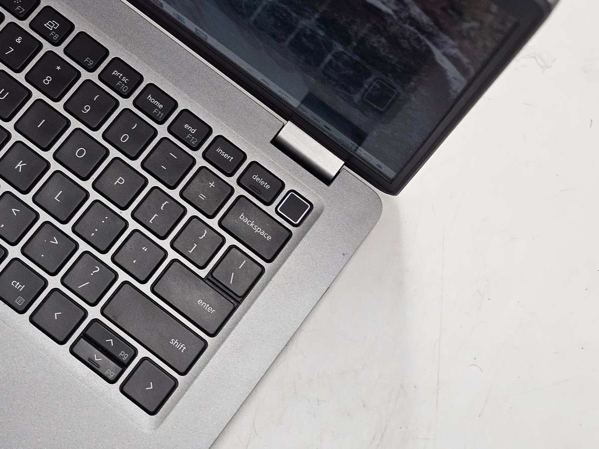 Dell 5430 i7 12th GEN