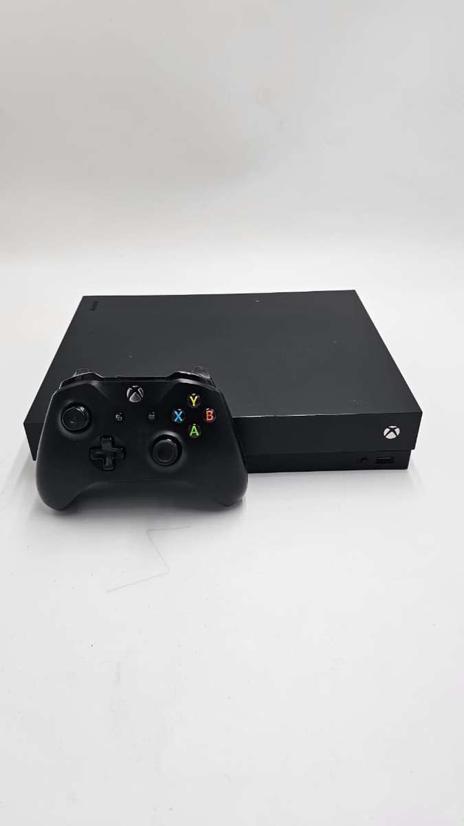 Xbox 1 X 1TB