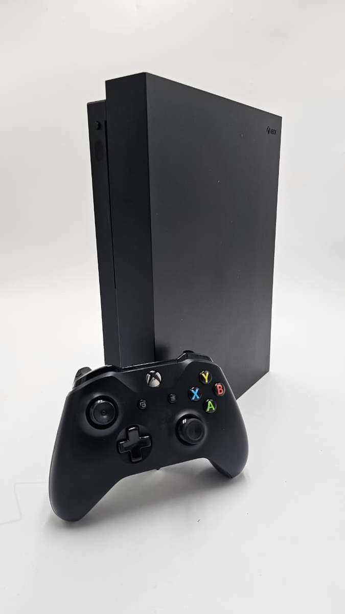 Xbox 1 X 1TB