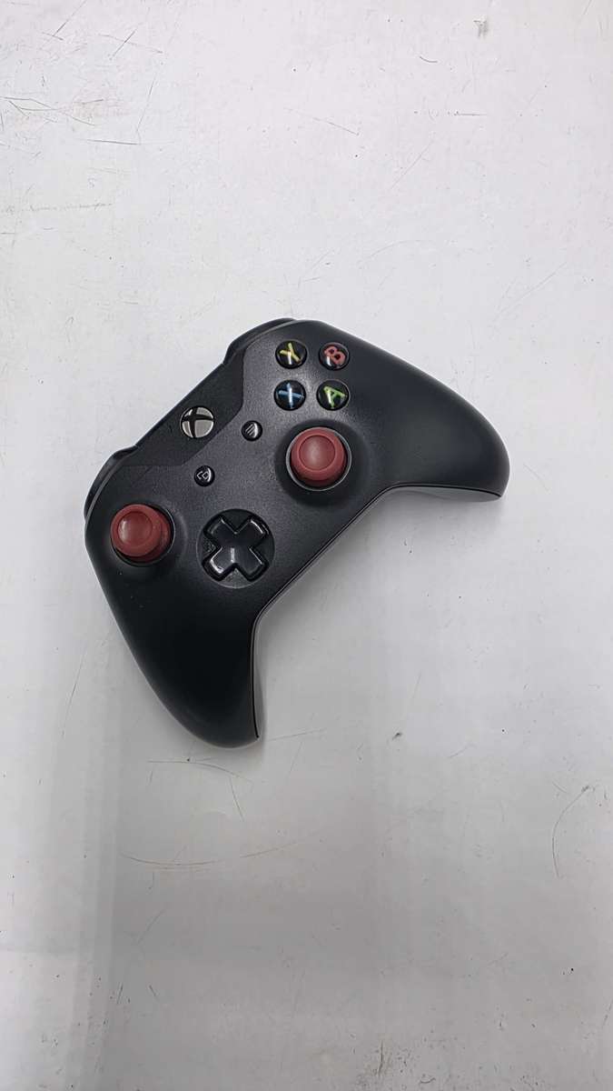 Xbox One Controller  Red Analog Sticks
