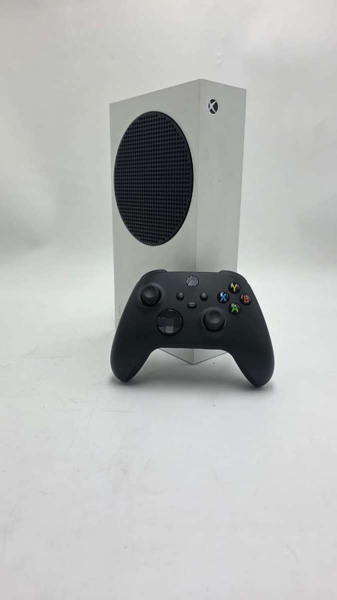  Xbox Series S Console + Genuine Black Wireless Controller 