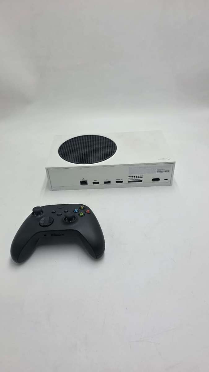 Xbox Series S Console + Genuine Black Wireless Controller 