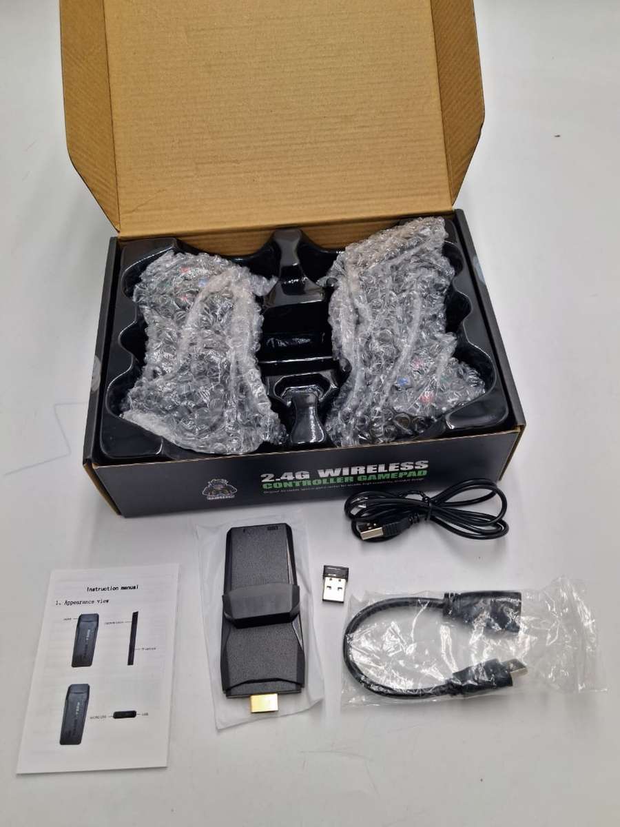  2.4G WIRELESS CONTROLLER GAMEPAD  PLUG & PLAY GAMING! 